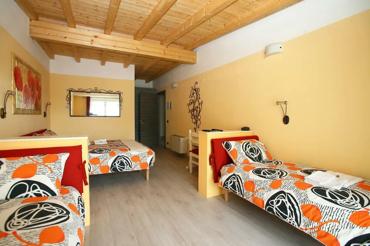 B&B La Vecchia Tipografia - Lago D'Idro Ponte Caffaro Bed & Breakfast