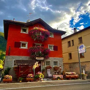 Garni La Genziana Temù