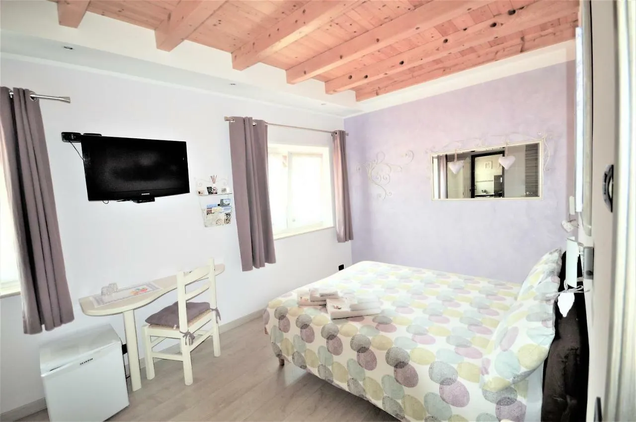 B&B La Vecchia Tipografia - Lago D'Idro Ponte Caffaro 0*,  Italy