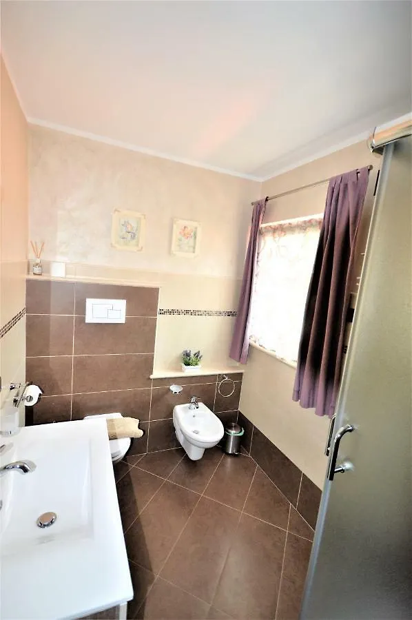 B&B La Vecchia Tipografia - Lago D'Idro Ponte Caffaro Bed & Breakfast